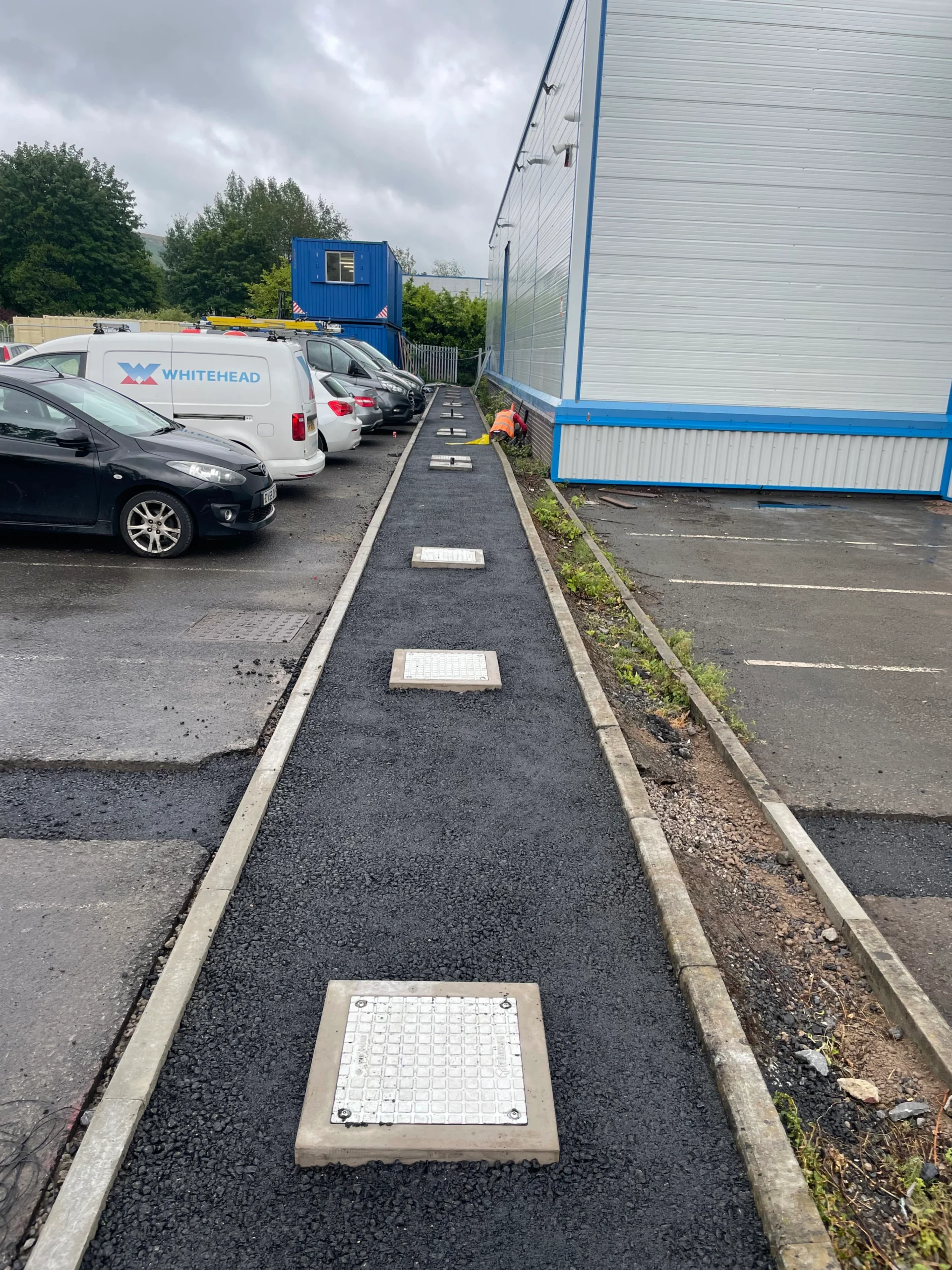 Dan Stacey Construction Limited installing B600 EV Blocks